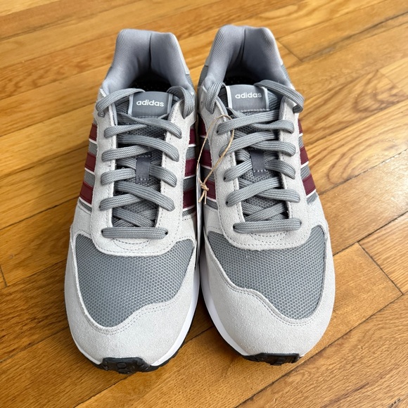 adidas Run 80s Mens size 10.5 Grey Red Blue Running Shoes ID1882 Three Retro - Picture 5 of 5